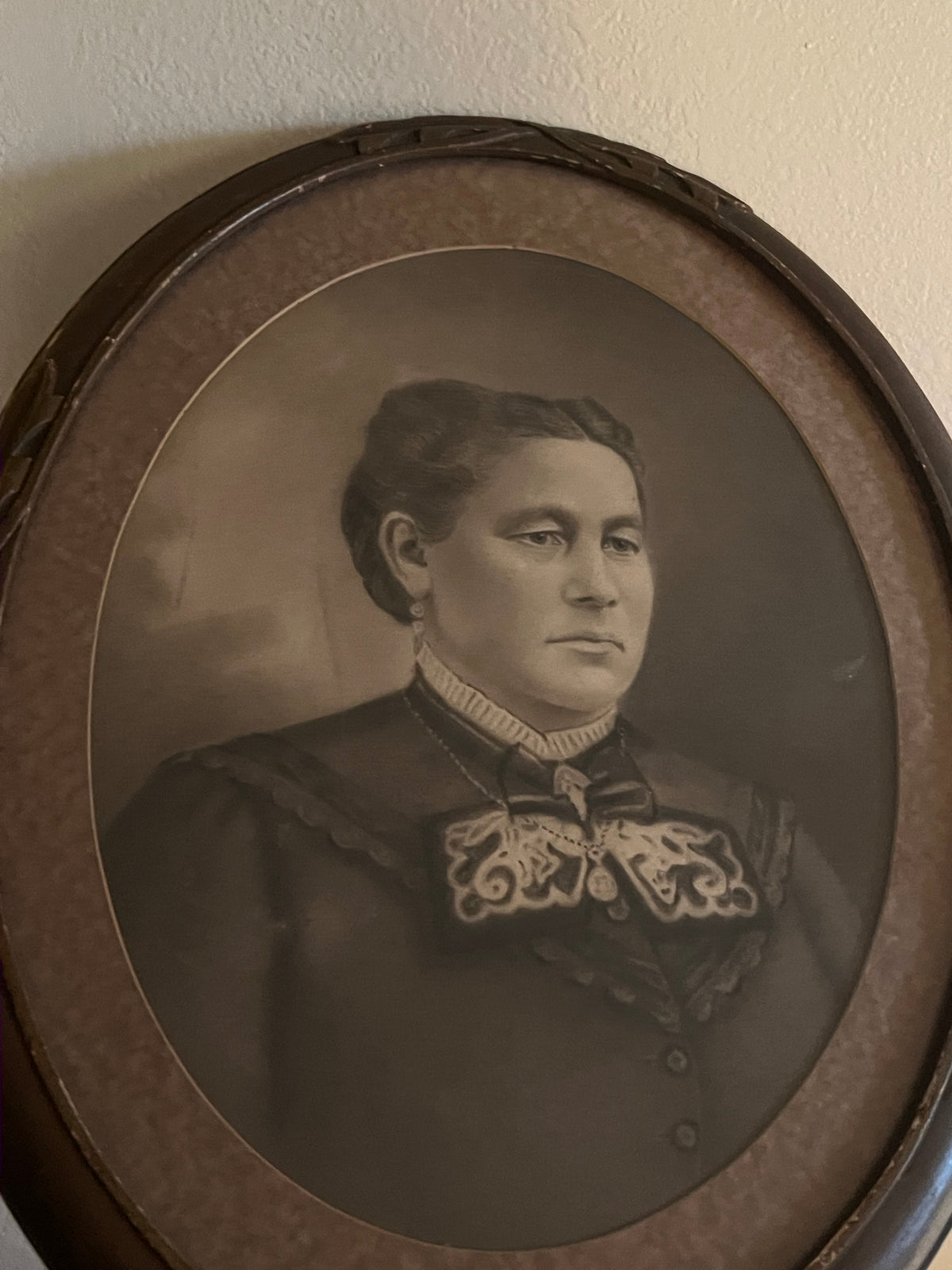 Antique late 19th-century graphite pencil portrait of a Victorian lady housed in wooden frame